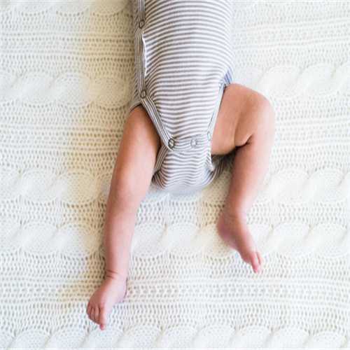 新生儿吸几口就睡着了是什么原因