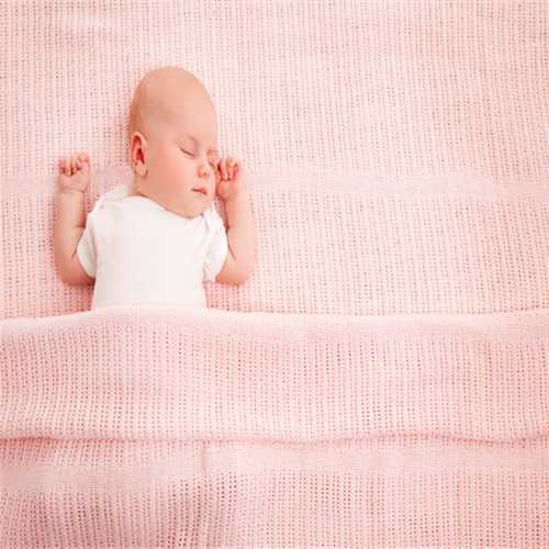 婴儿睡觉有吞咽的声音是怎么回事