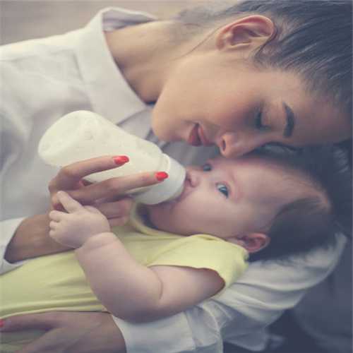 输卵管堵塞是做试管婴儿还是疏通术好？